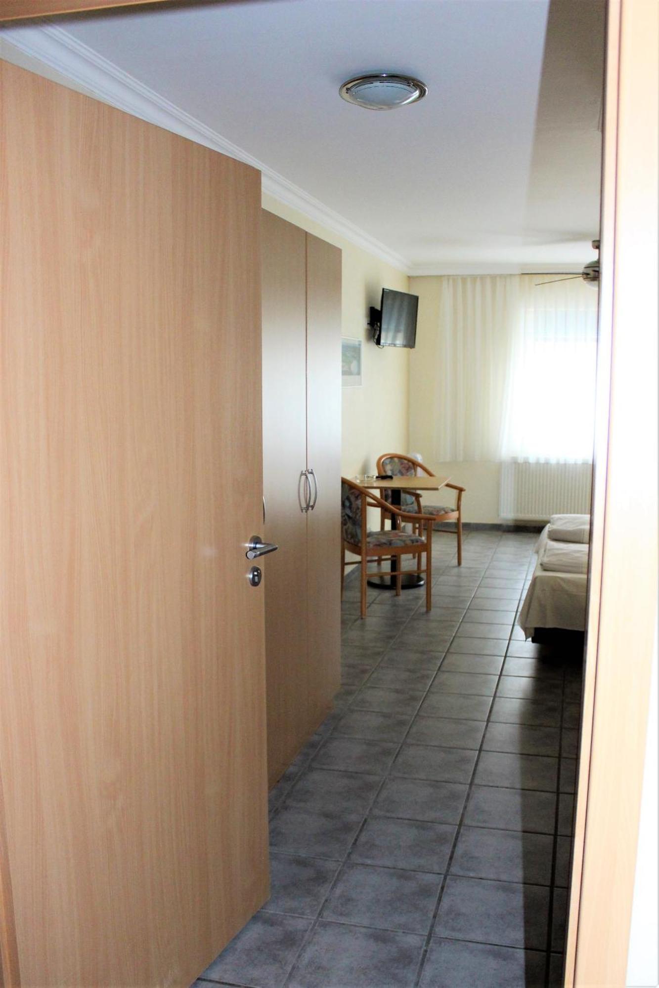 Hotel America Ramstein-Miesenbach Room photo